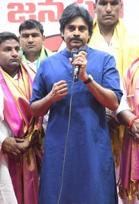 Pawan Kalyan felicitates wrestlers Photos